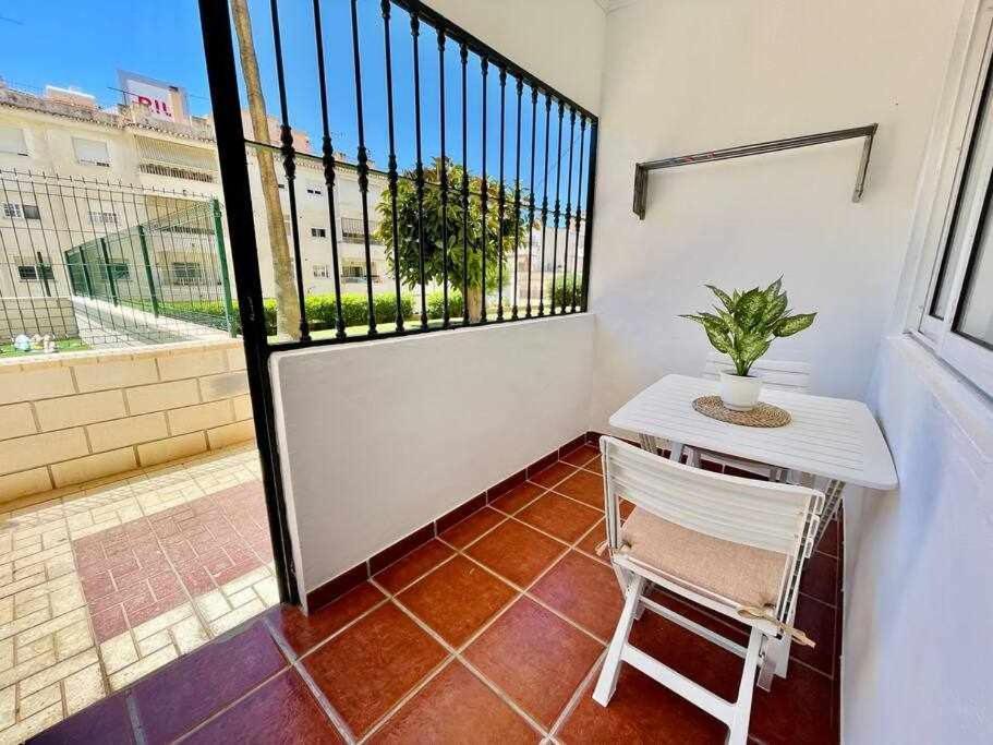 Apartamento Cerca De La Playa Torrecilla Nerja Extérieur photo